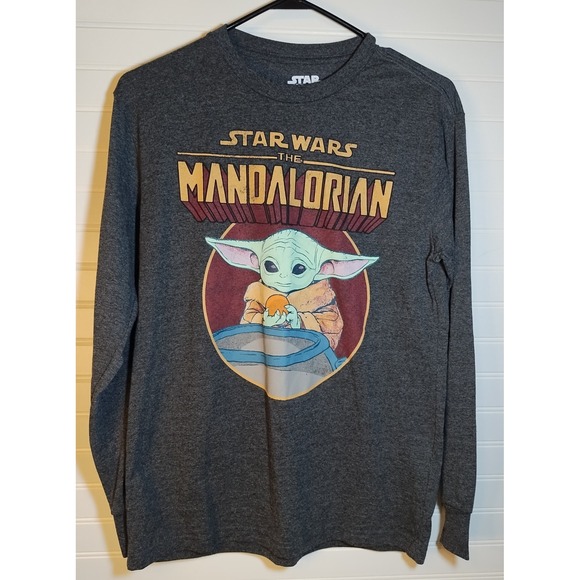 Star Wars The Mandalorian Baby Yoda Grogu Long Sleeve T-Shirt - Picture 1 of 4